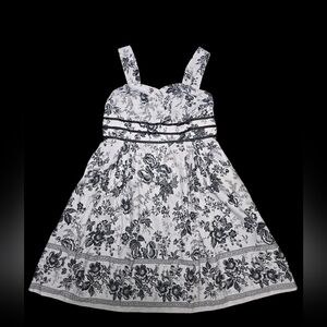 Floral Print Dress with Black Accents Size 14W, Vintage Look Coquette